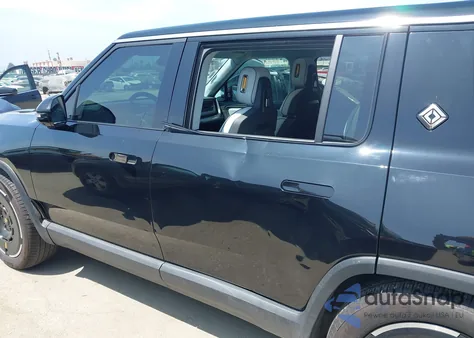 2025 Rivian R1S Adventure Dual Motor Large Pack/Adventure Dual Motor Max Pack из США, поврежденный, VIN 7PDSGBBA8SN047359